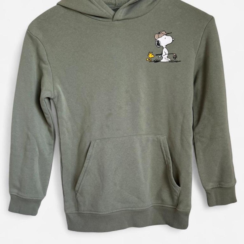 Peanuts Snoopy Graphic Hoodie Kids Size Medium